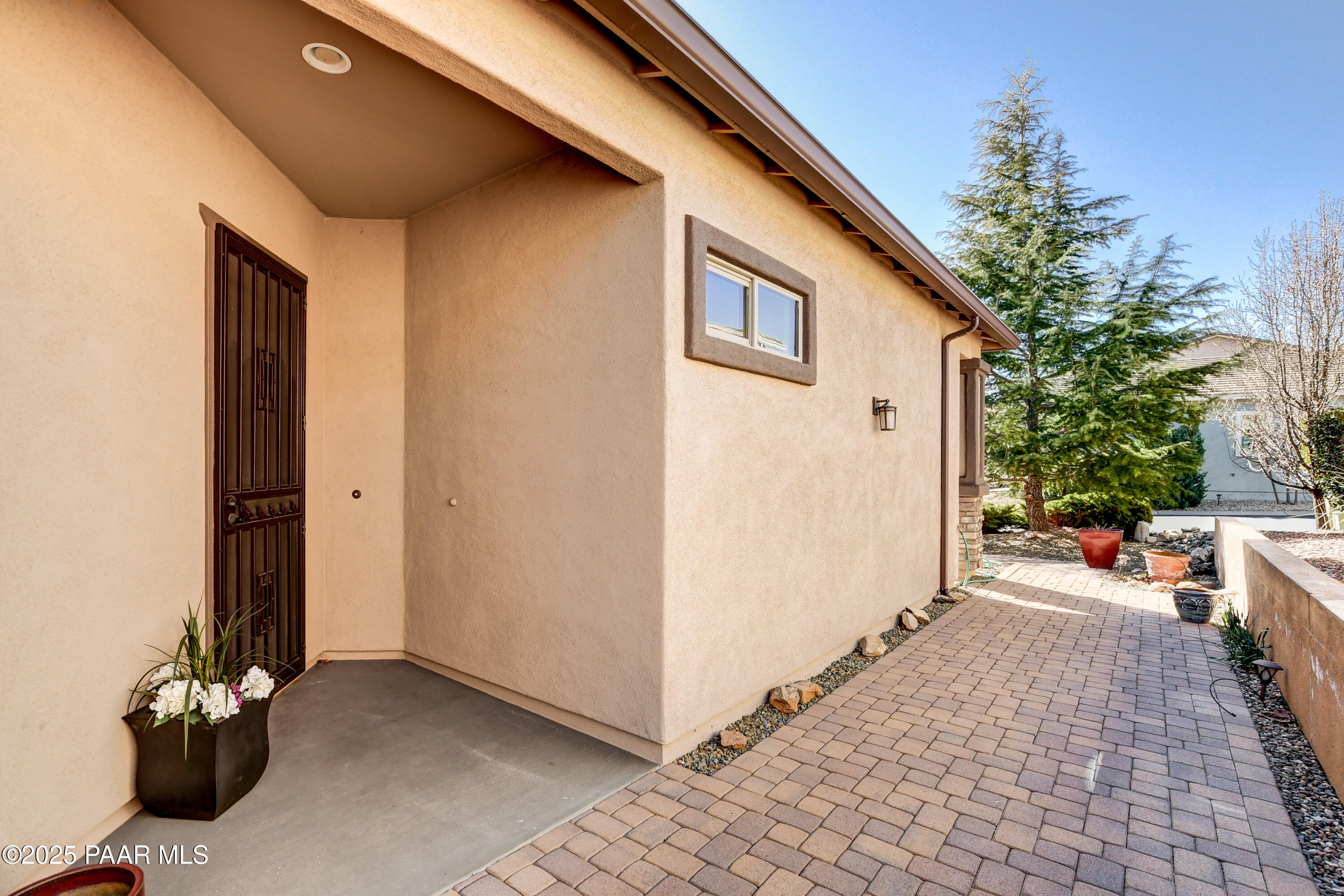 1612 Bonavista Place