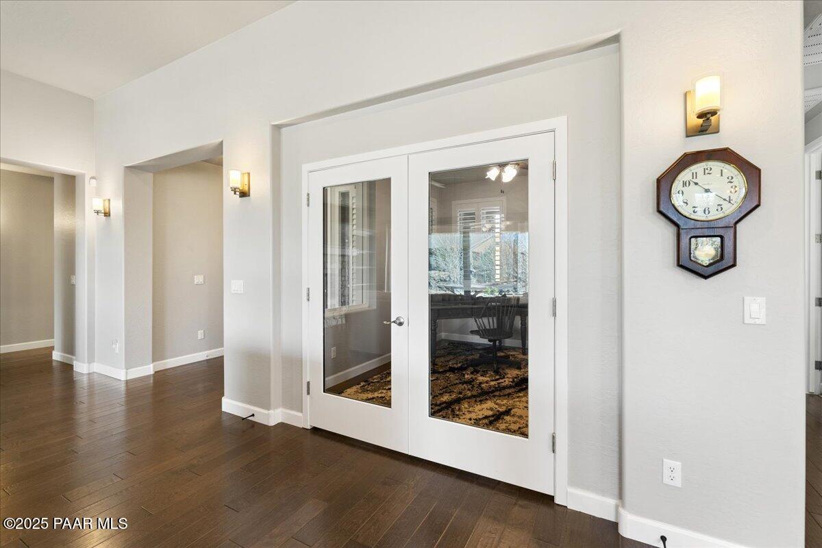455 Isabelle Lane