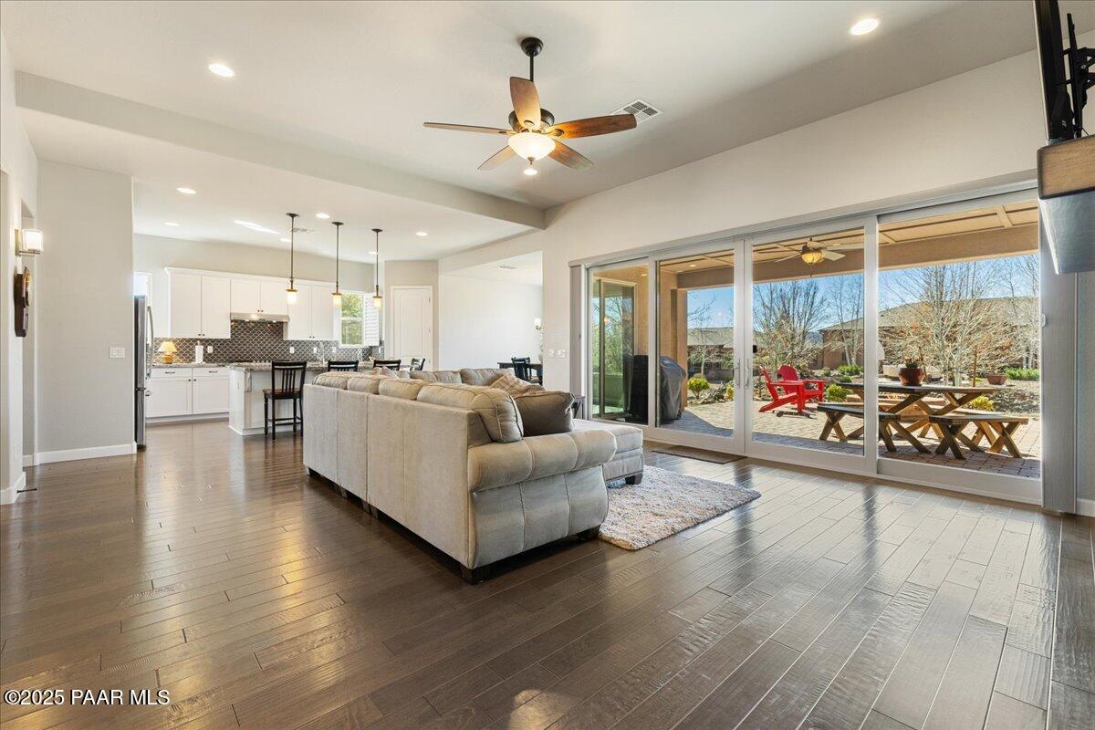 455 Isabelle Lane