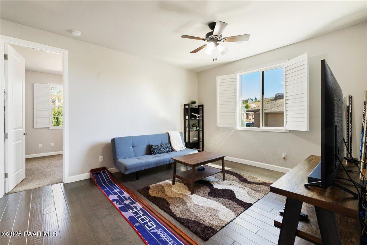 455 Isabelle Lane