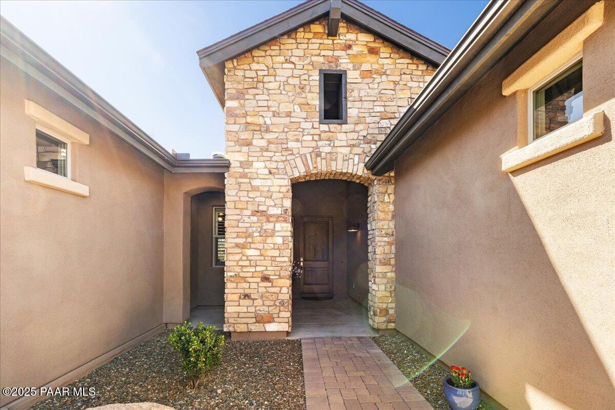455 Isabelle Lane