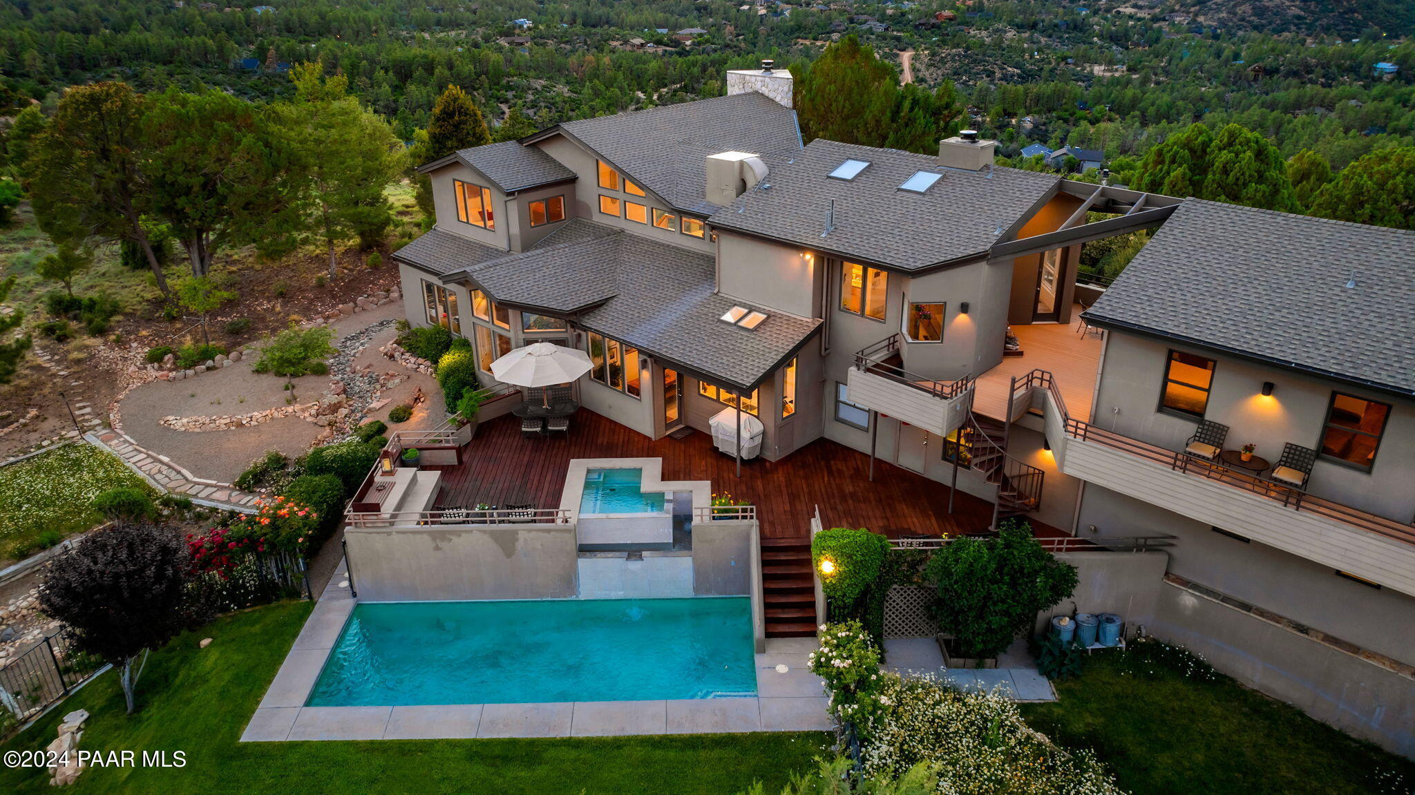 1301 S Manzanita Hill Road