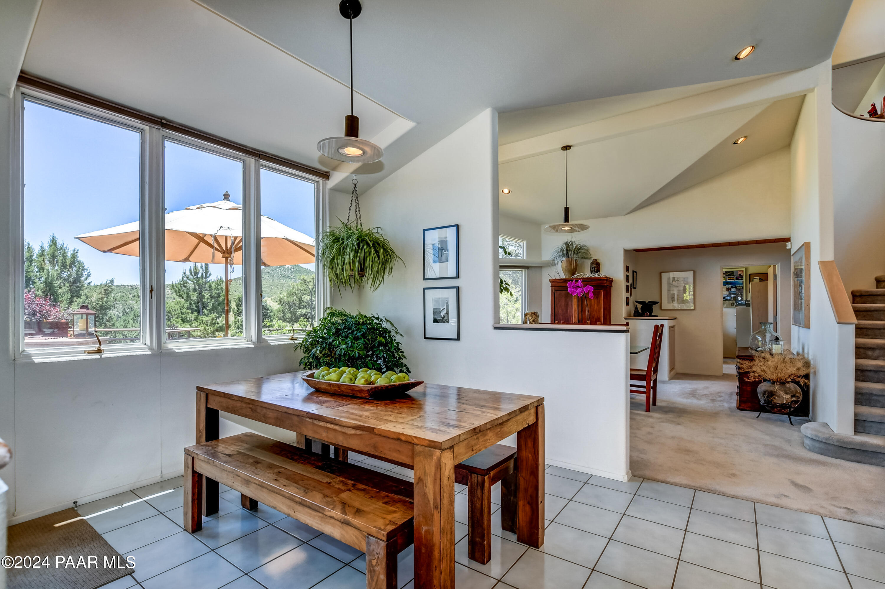 1301 S Manzanita Hill Road