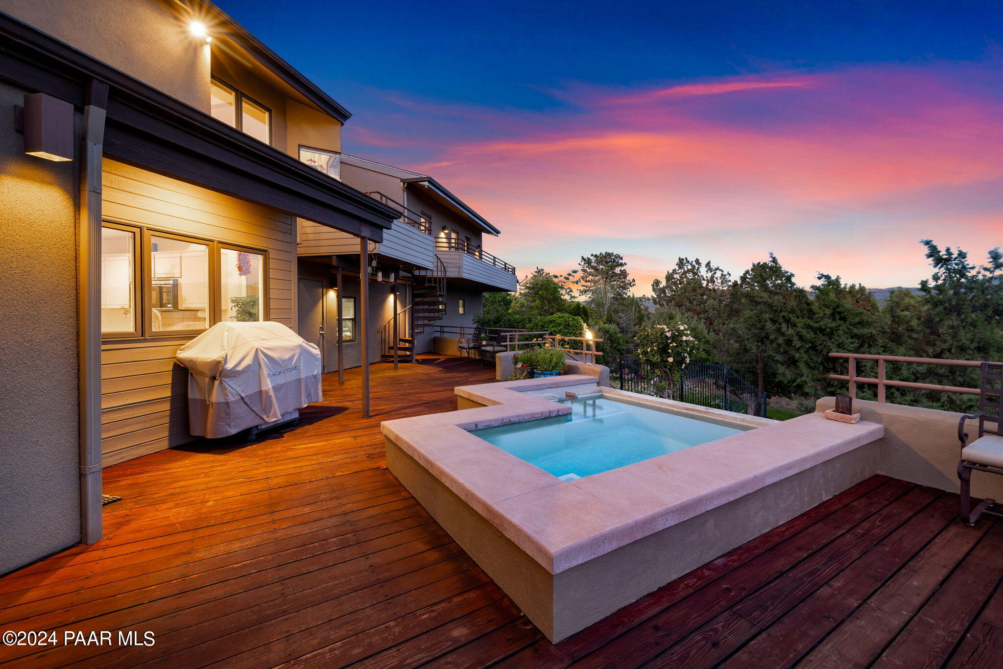 1301 S Manzanita Hill Road