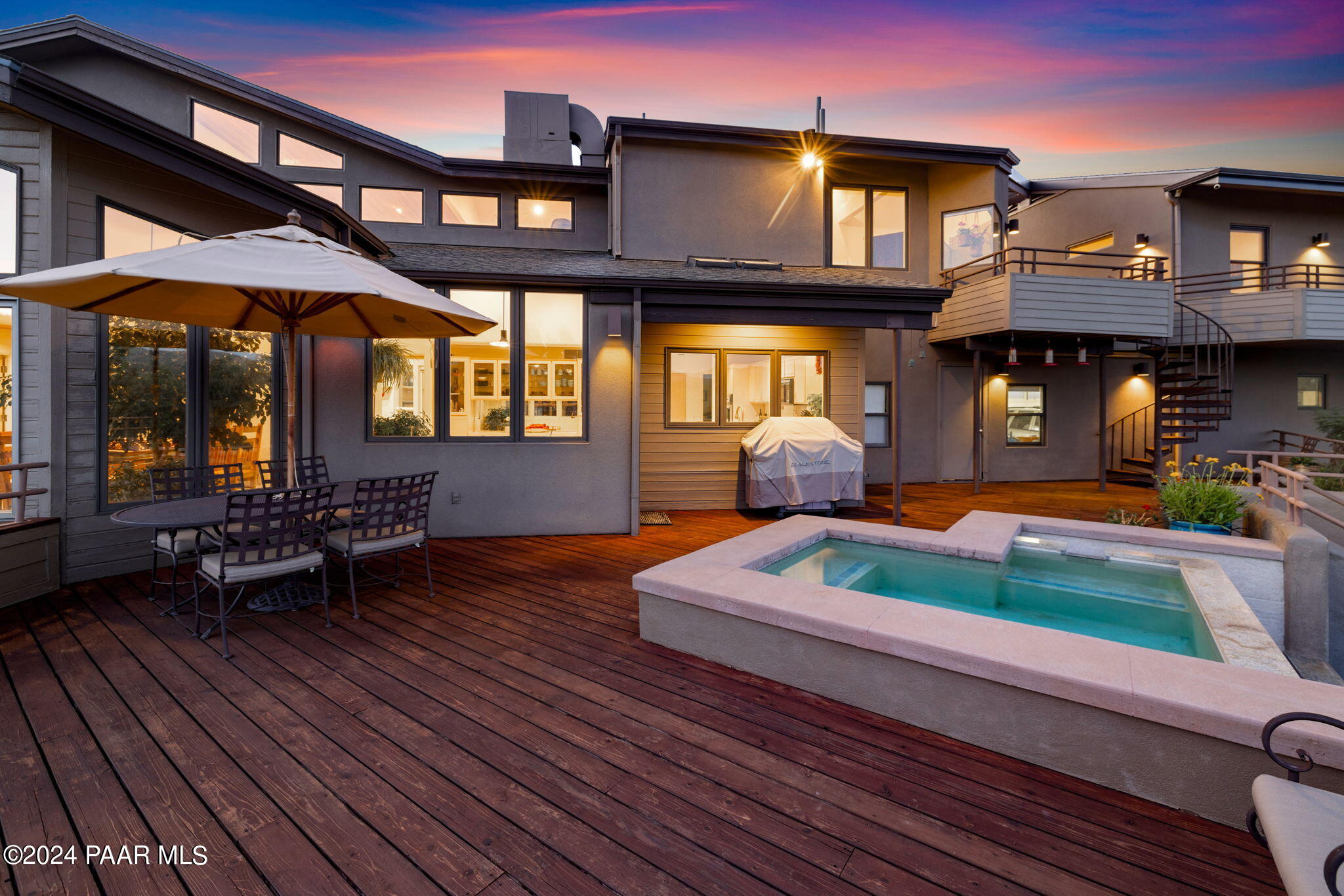 1301 S Manzanita Hill Road
