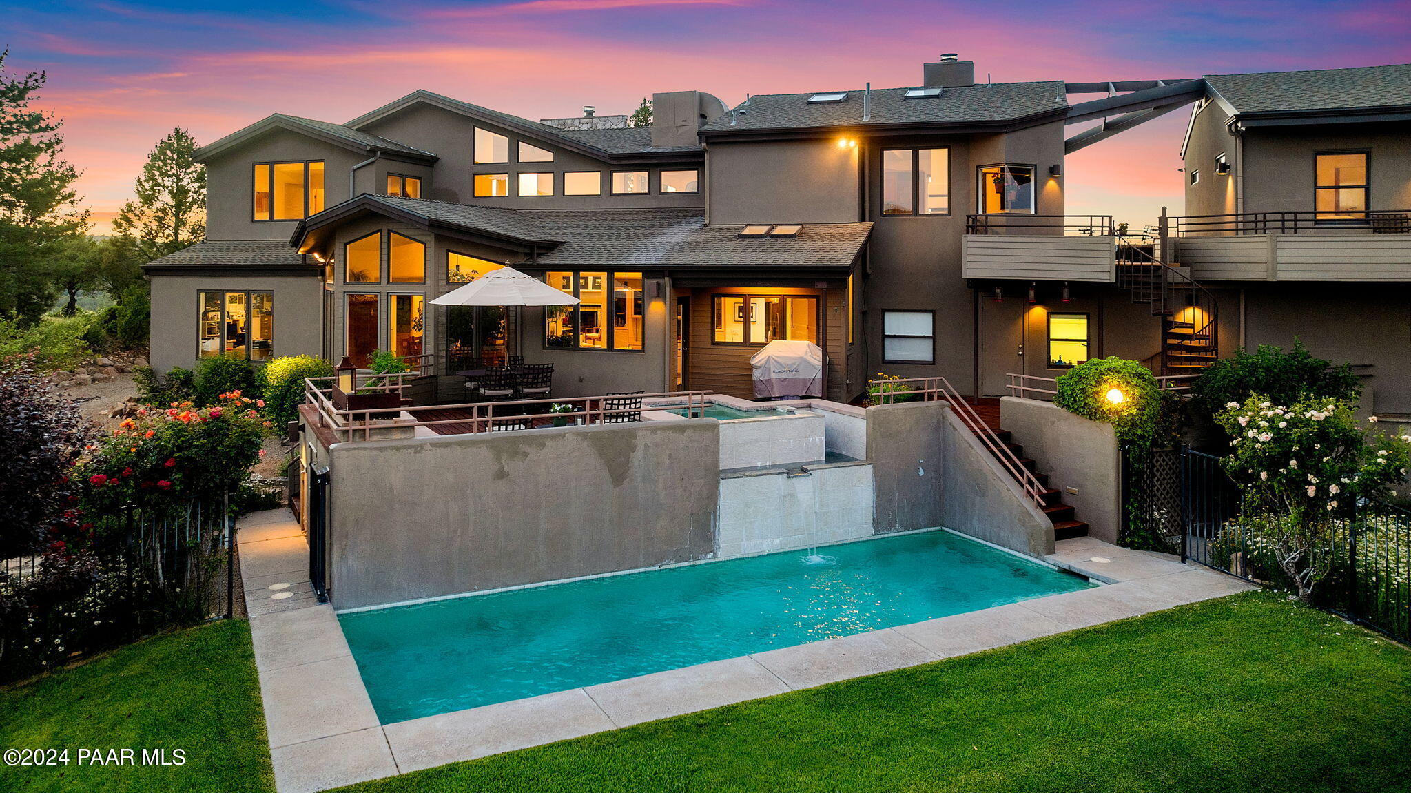 1301 S Manzanita Hill Road