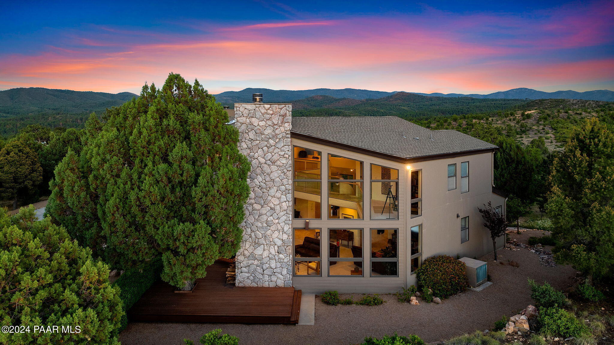 1301 S Manzanita Hill Road