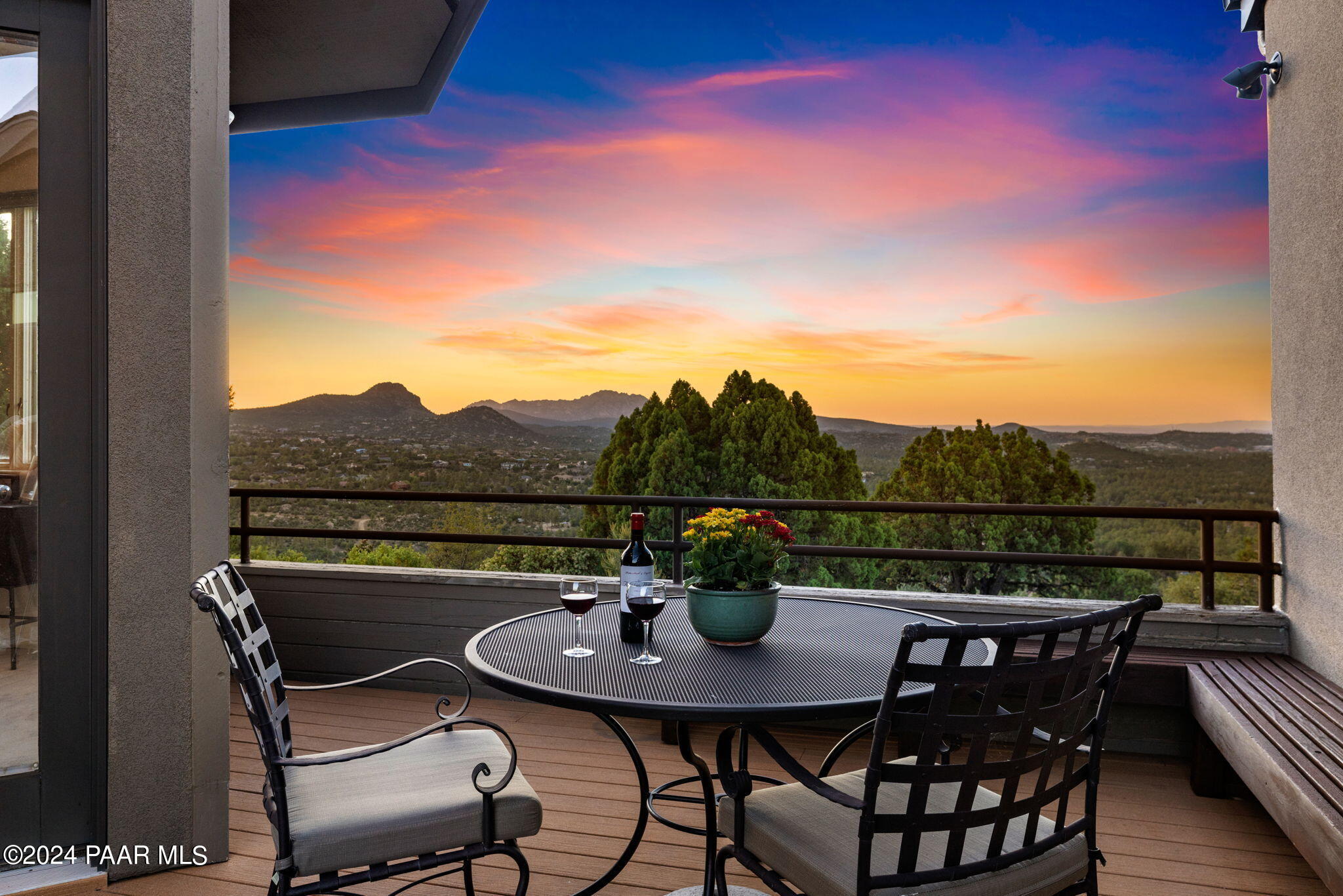 1301 S Manzanita Hill Road