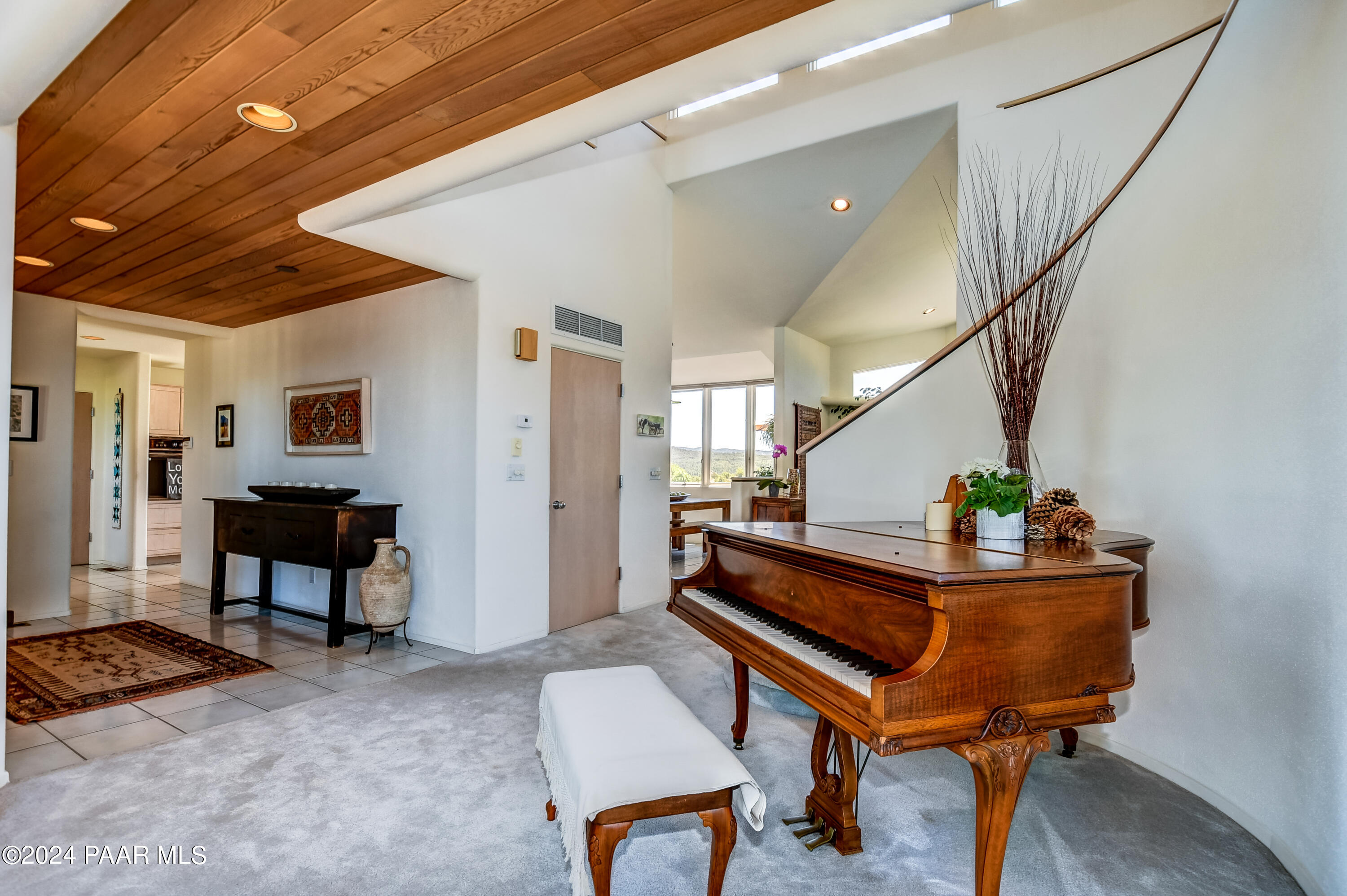 1301 S Manzanita Hill Road