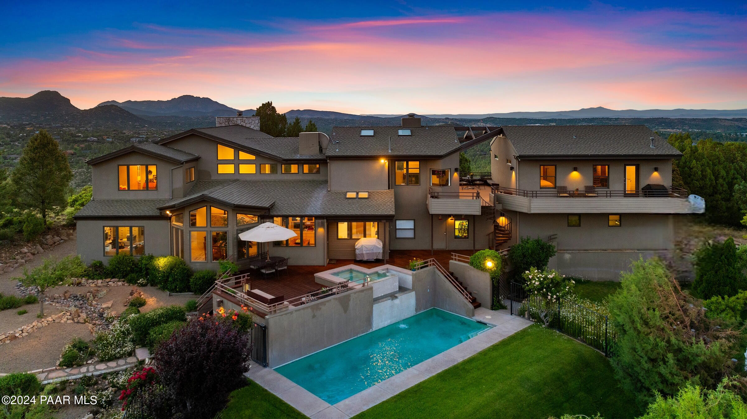 1301 S Manzanita Hill Road