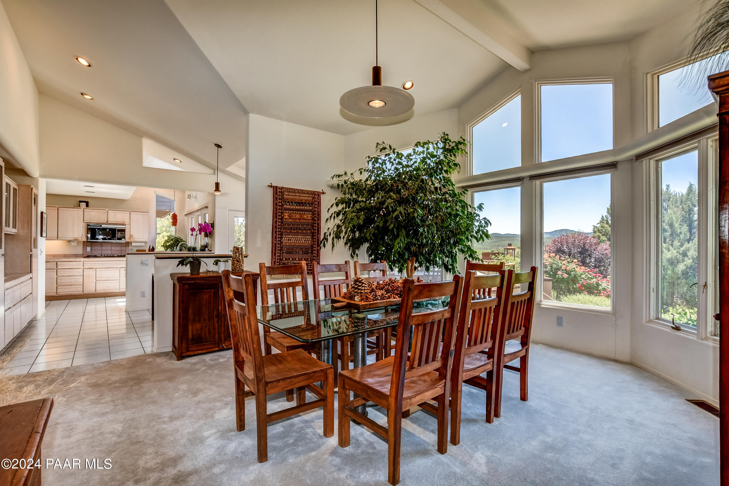 1301 S Manzanita Hill Road