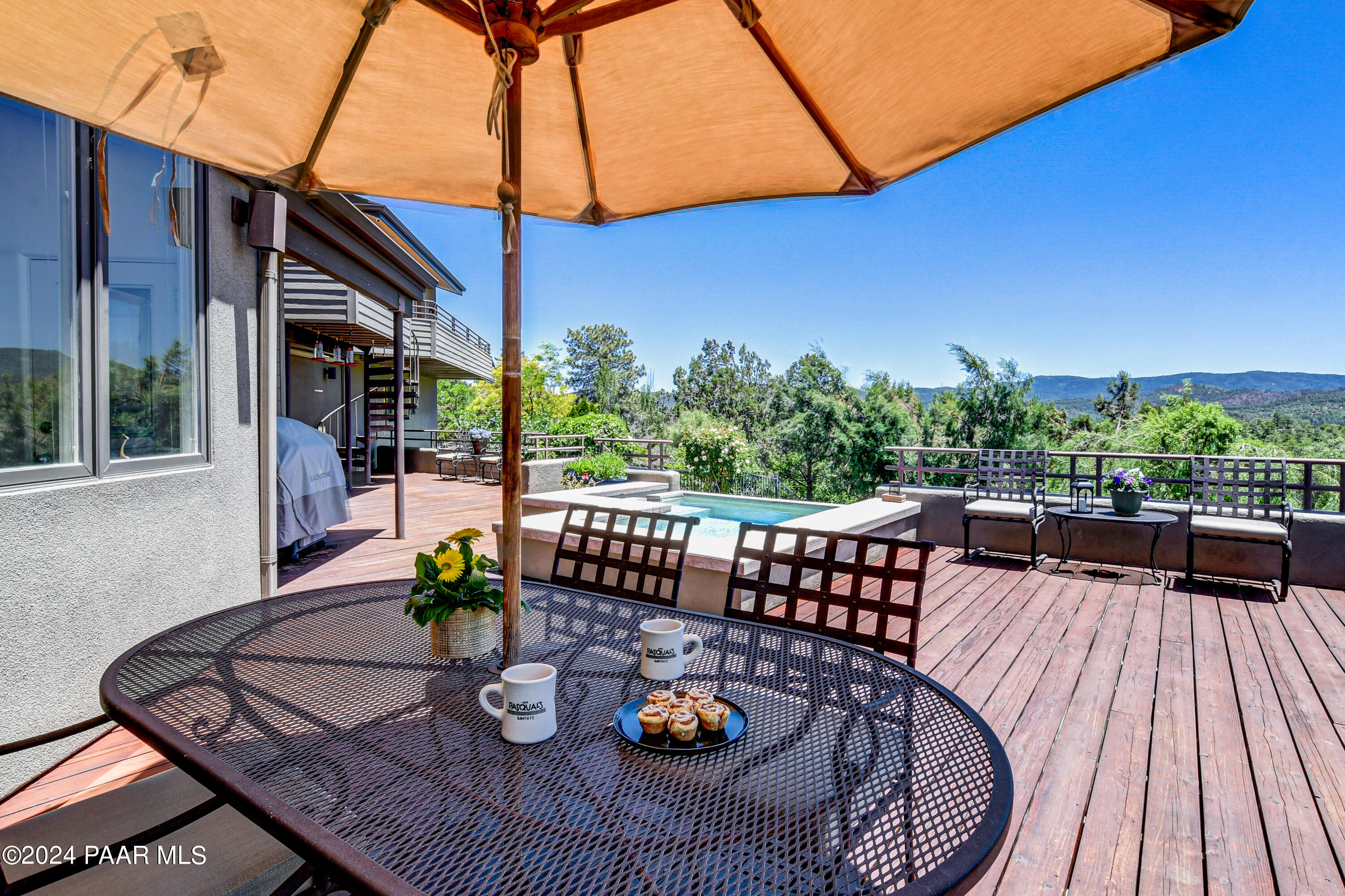 1301 S Manzanita Hill Road