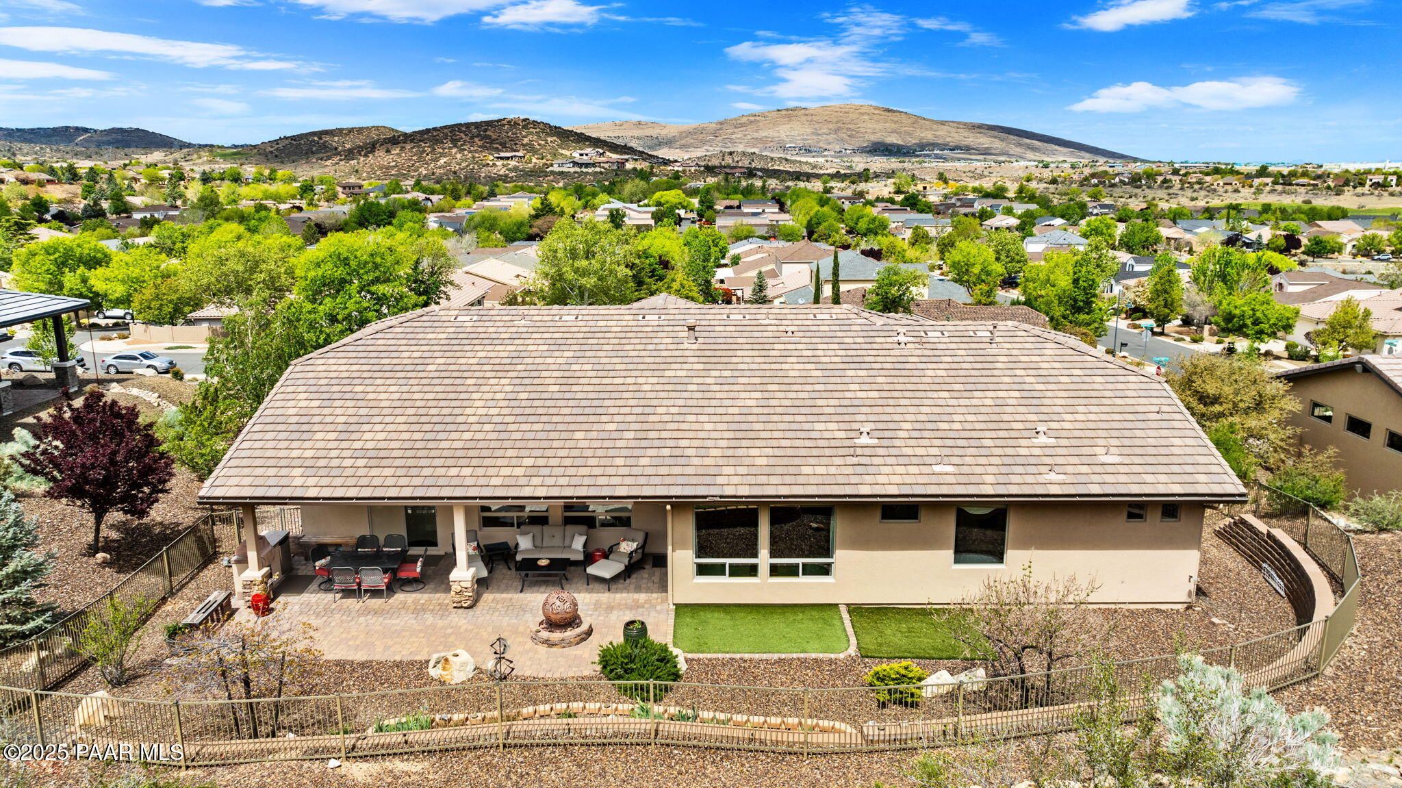 1138 N Cloud Cliff Pass