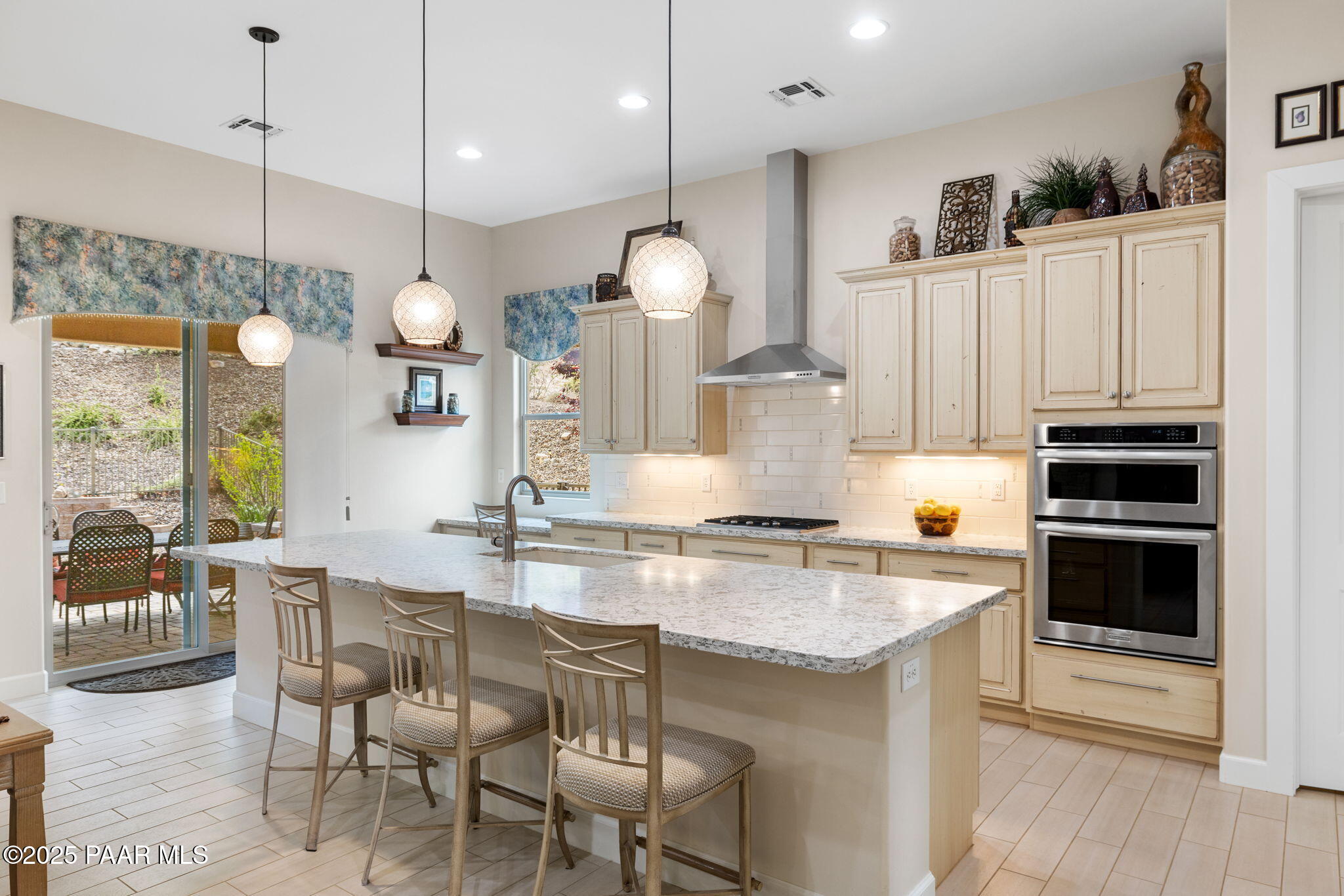 1138 N Cloud Cliff Pass