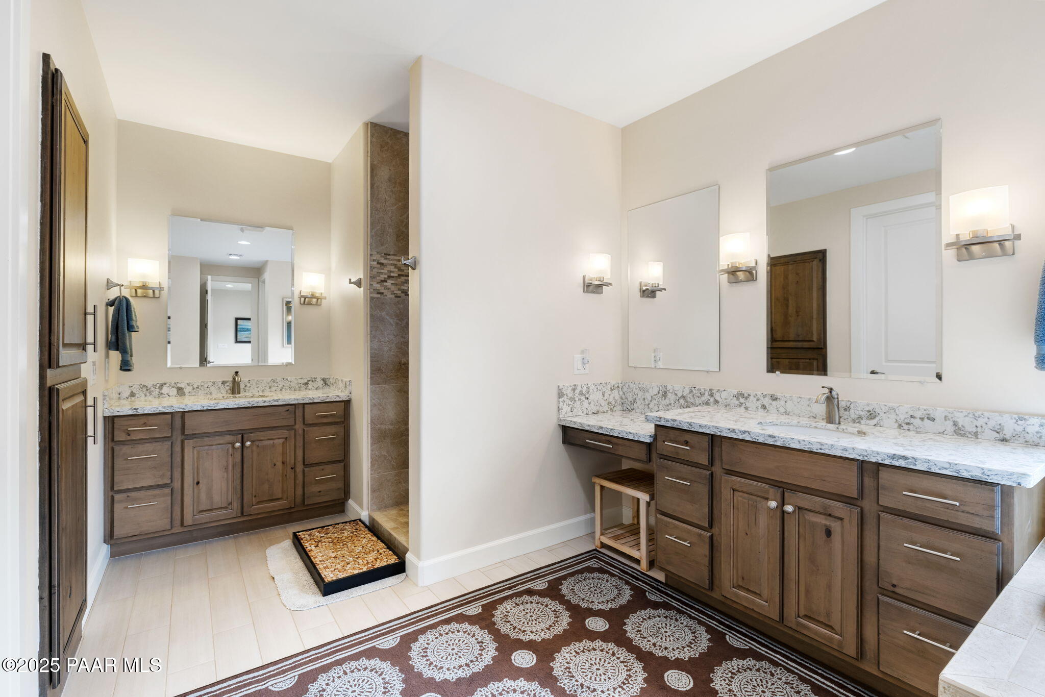 1138 N Cloud Cliff Pass