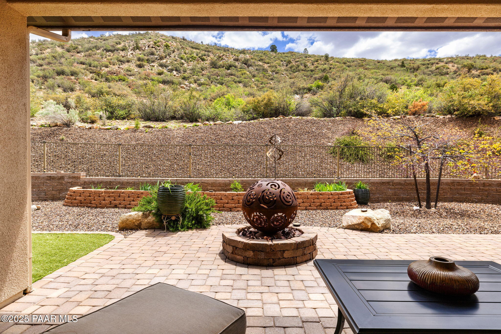 1138 N Cloud Cliff Pass