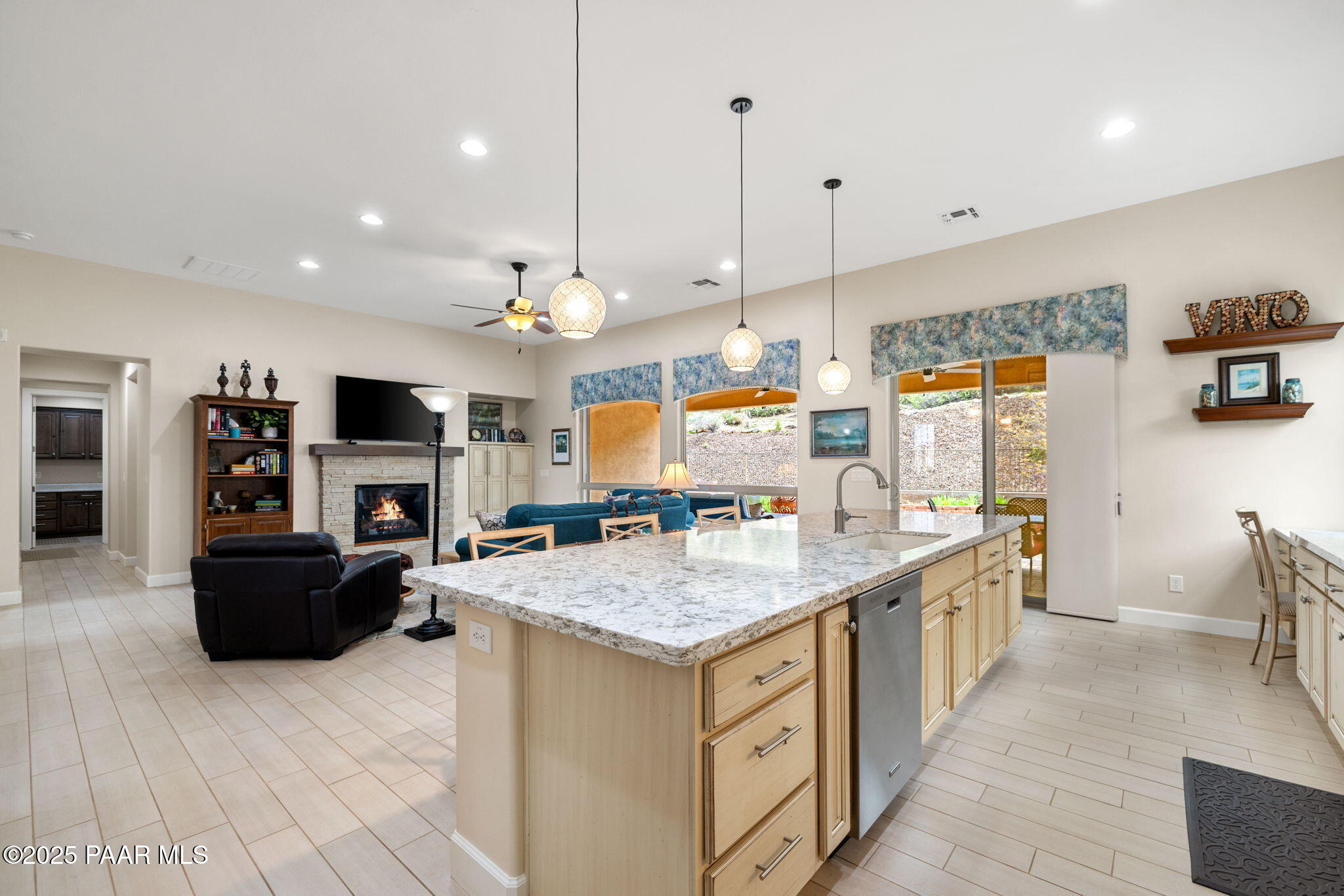 1138 N Cloud Cliff Pass