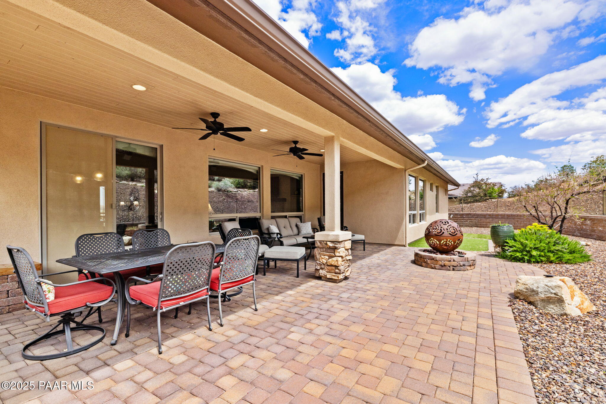 1138 N Cloud Cliff Pass