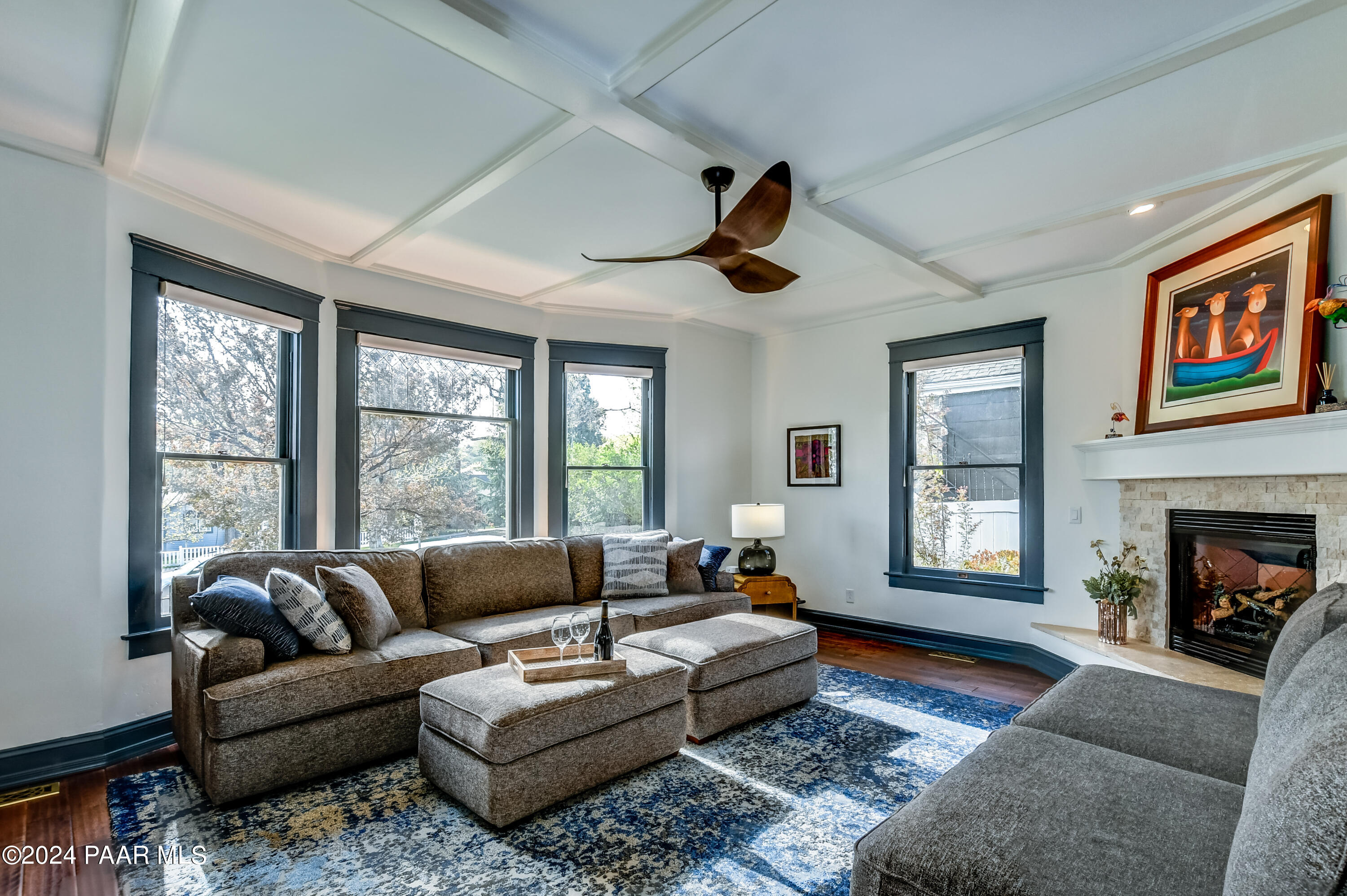 306 S Mt Vernon Avenue