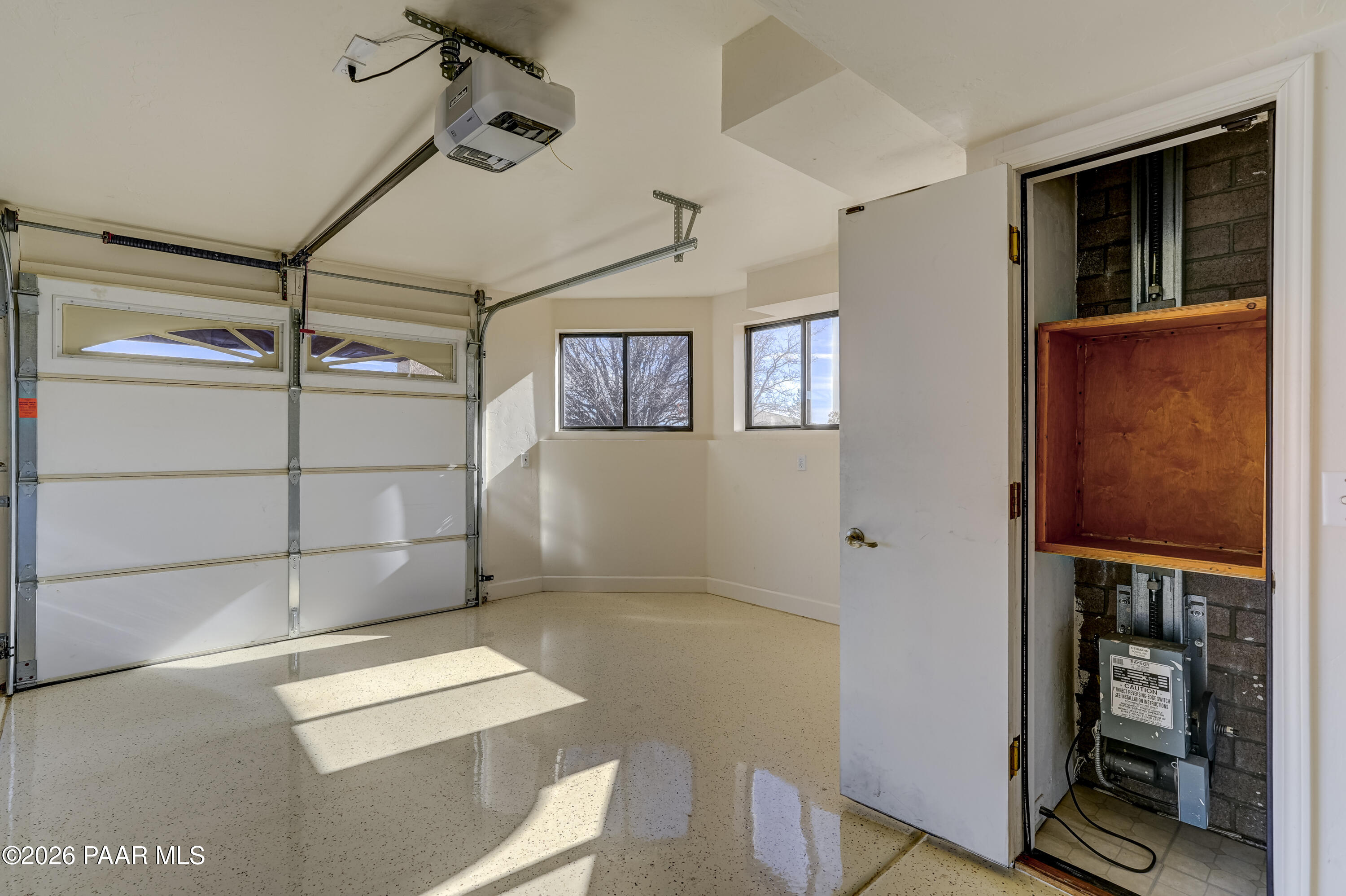 2751 W Boone Court