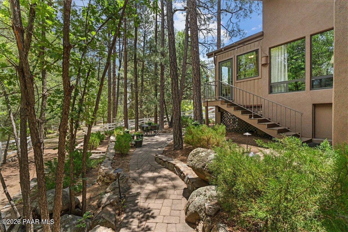 1684 Stable Rock Road