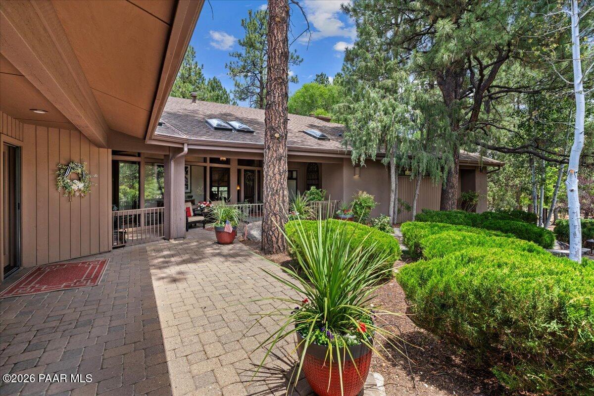 1684 Stable Rock Road