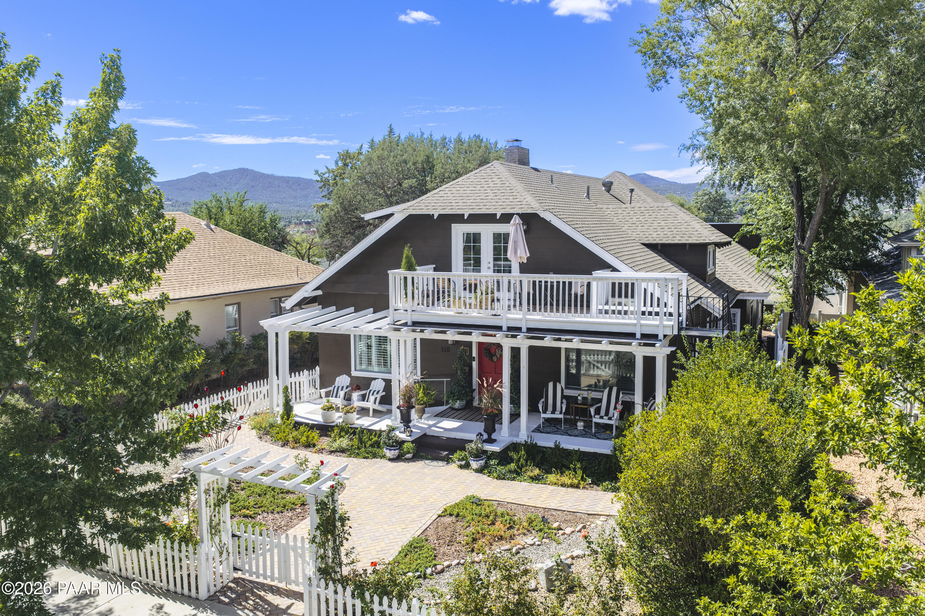 310 S Mount Vernon Avenue