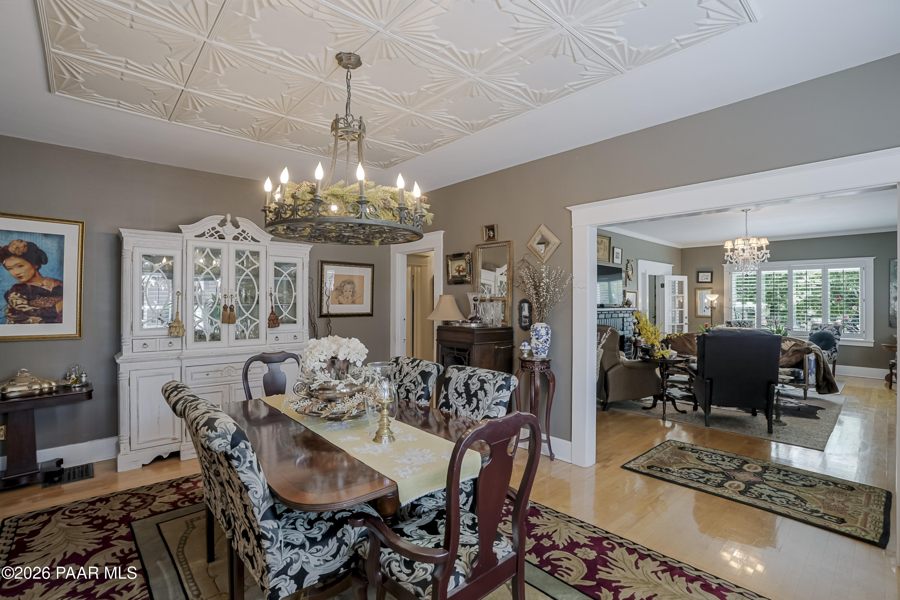 310 S Mount Vernon Avenue