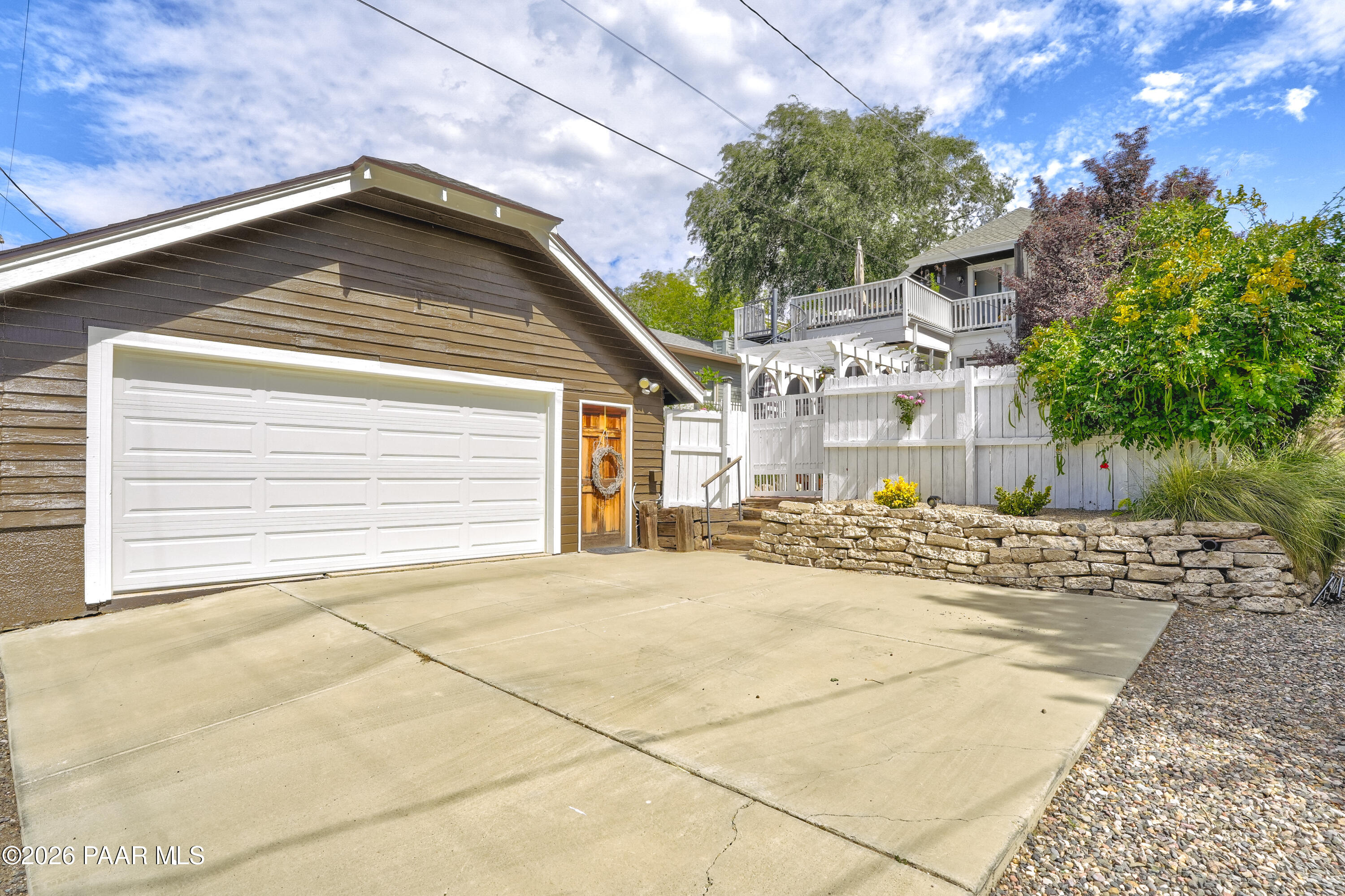 310 S Mount Vernon Avenue