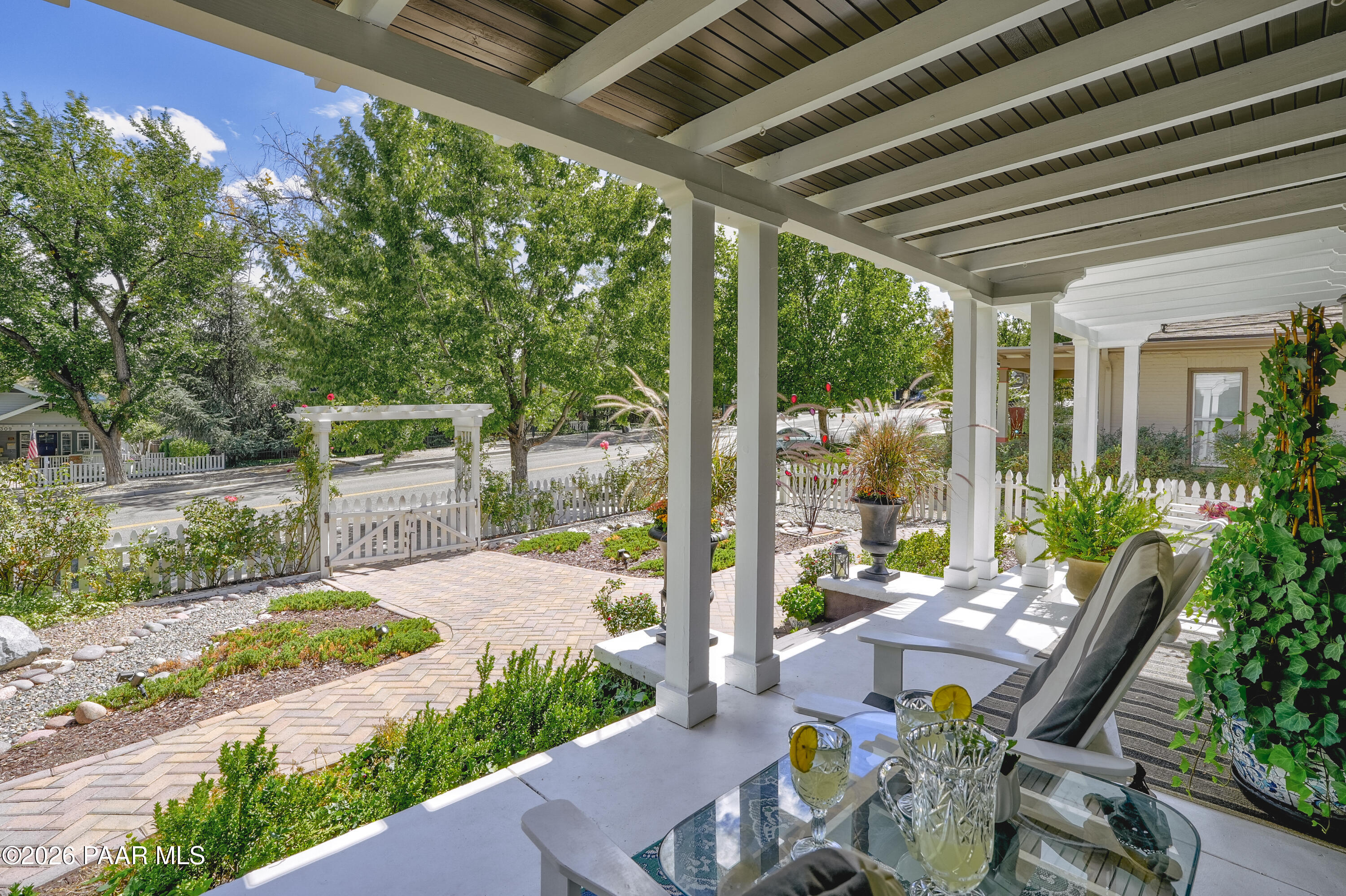 310 S Mount Vernon Avenue