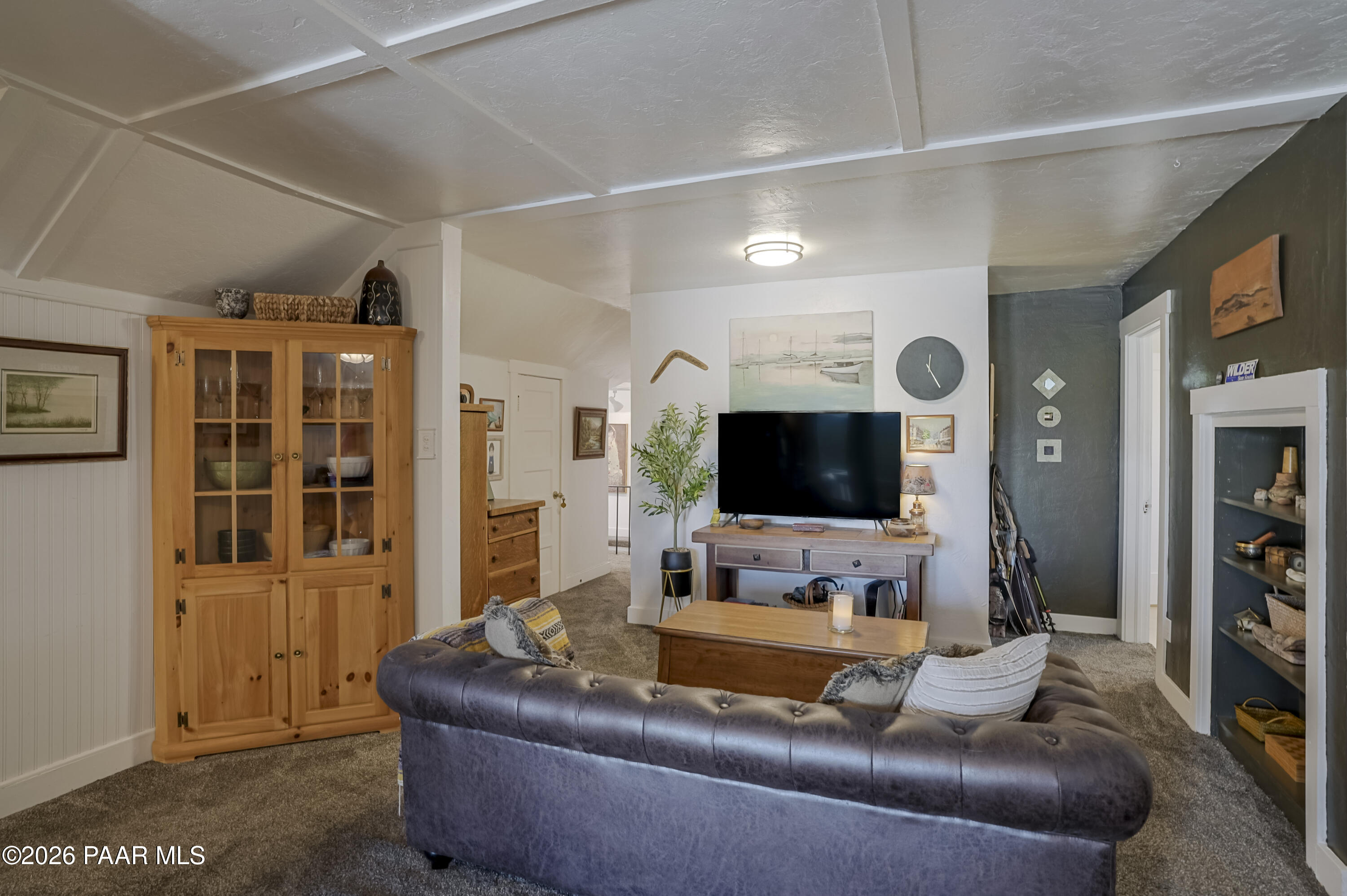 310 S Mount Vernon Avenue