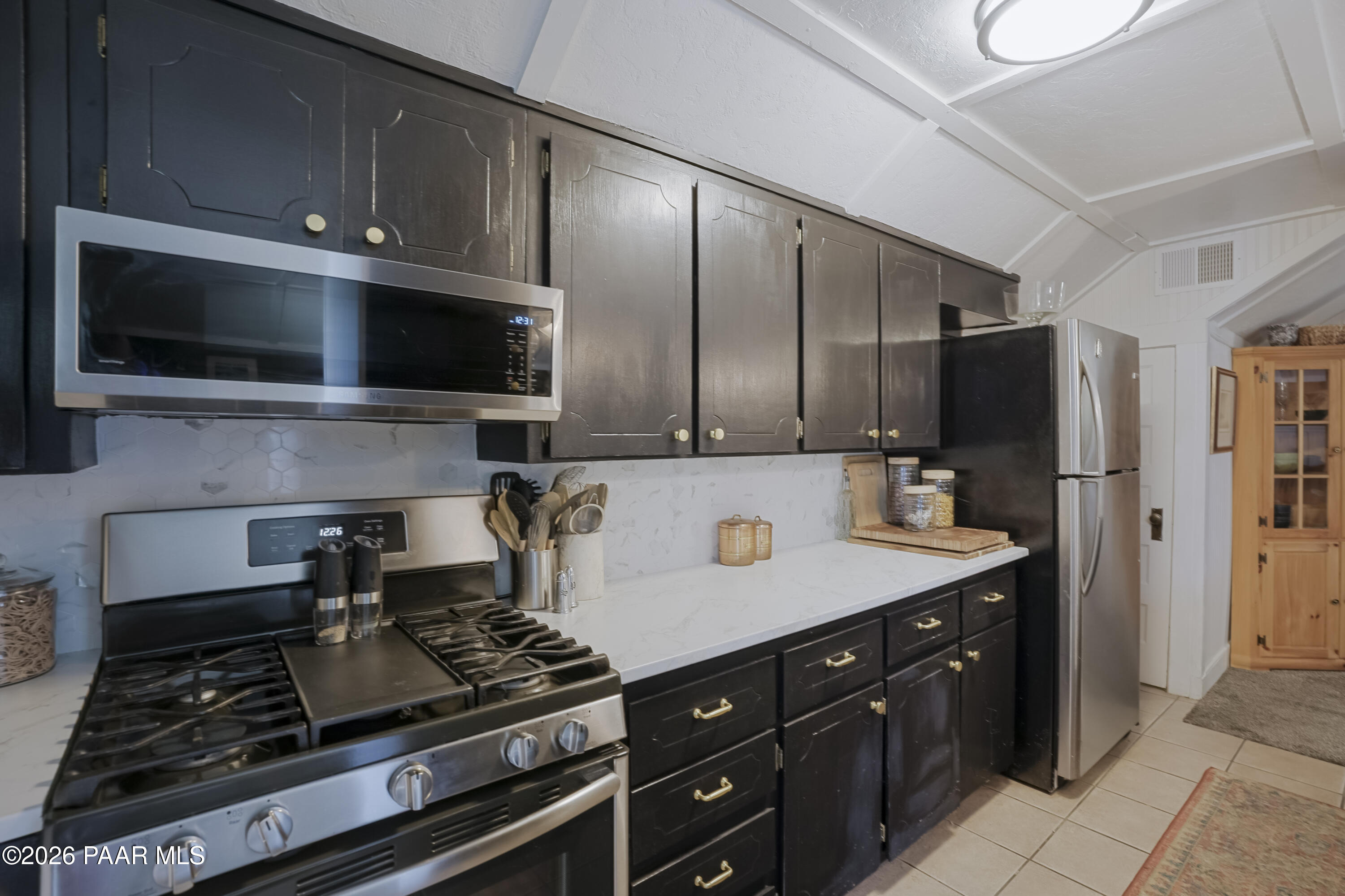 310 S Mount Vernon Avenue