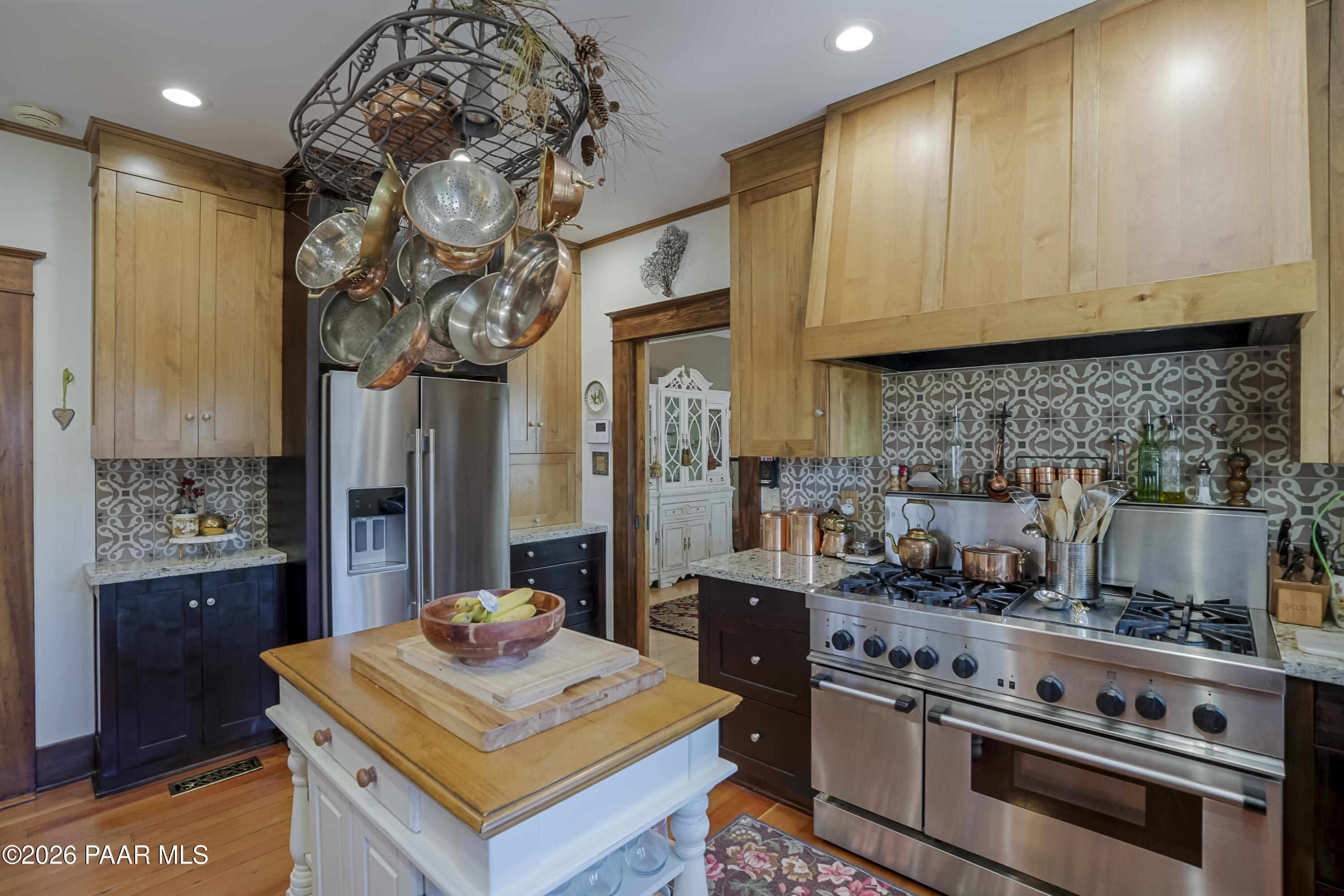 310 S Mount Vernon Avenue