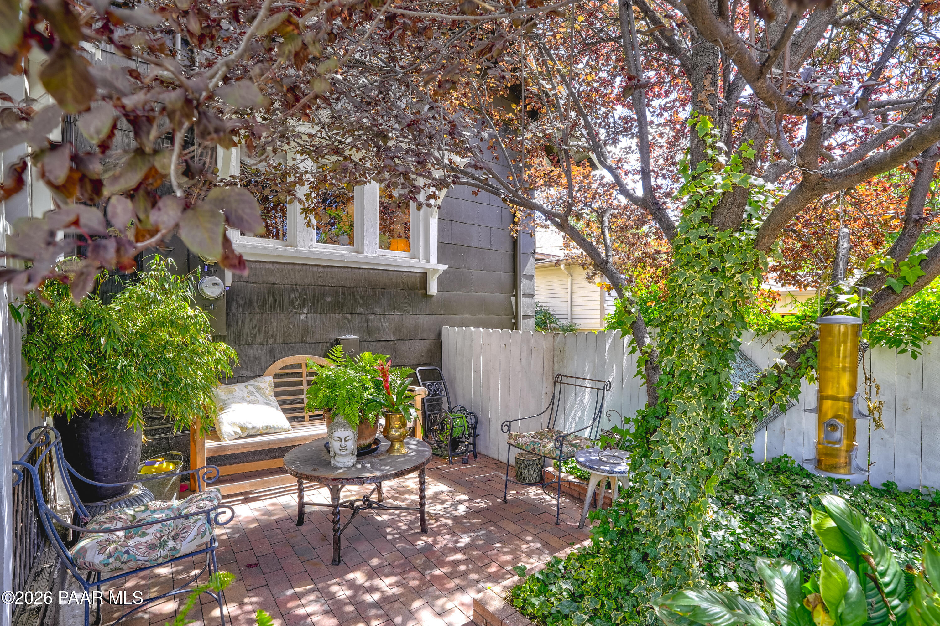 310 S Mount Vernon Avenue