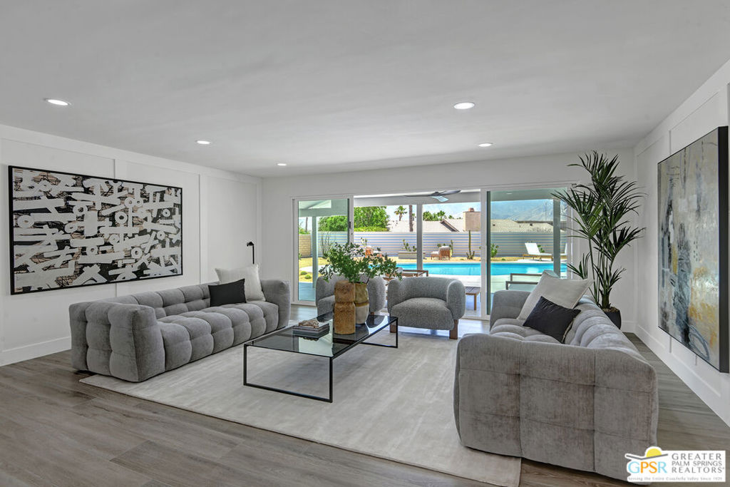 1463 Via Roberto Miguel