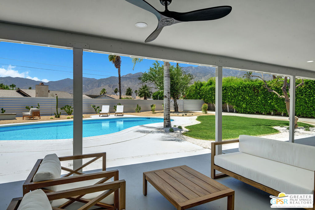 1463 Via Roberto Miguel