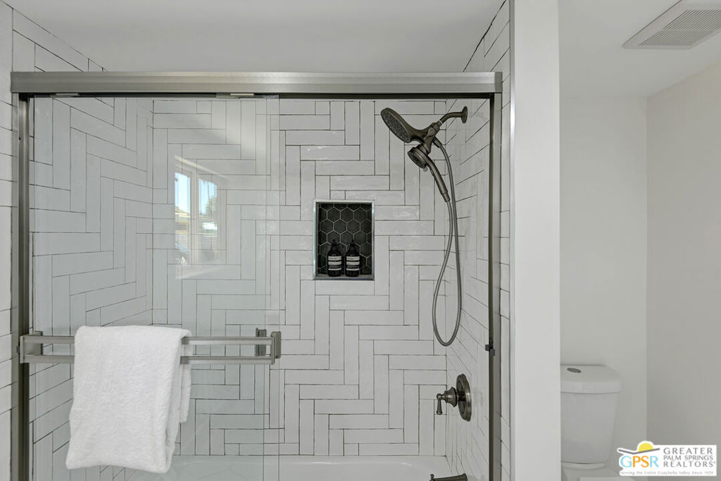 1463 Via Roberto Miguel