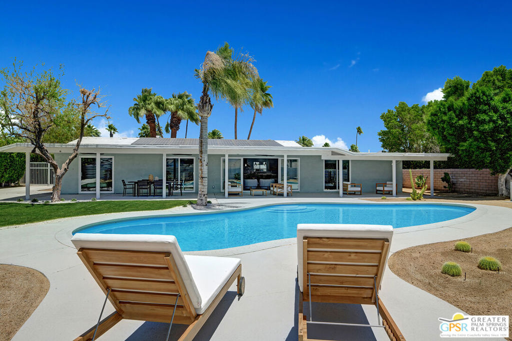 1463 Via Roberto Miguel