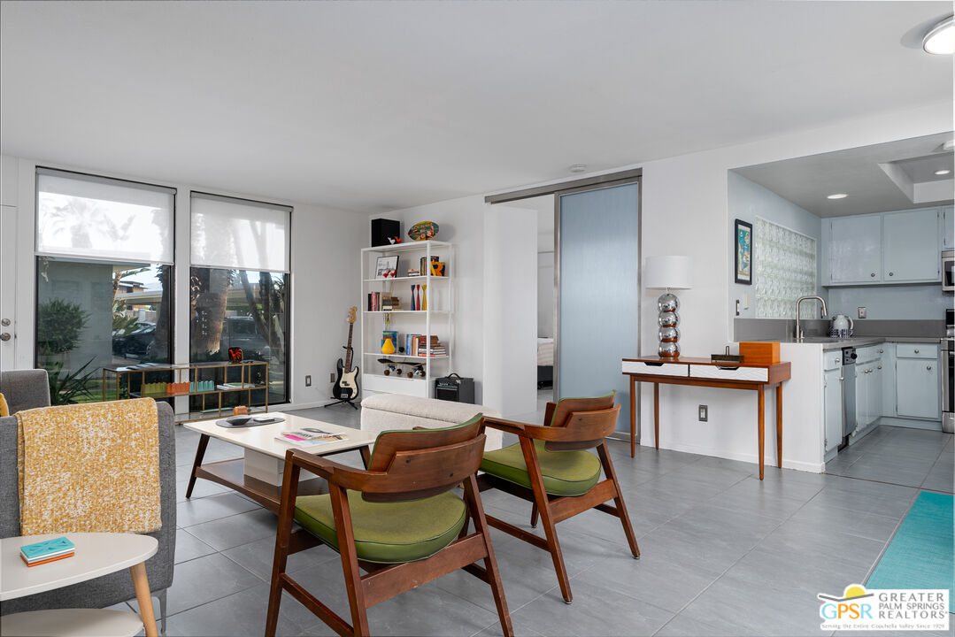 130 W Racquet Club Rd Unit: 314
