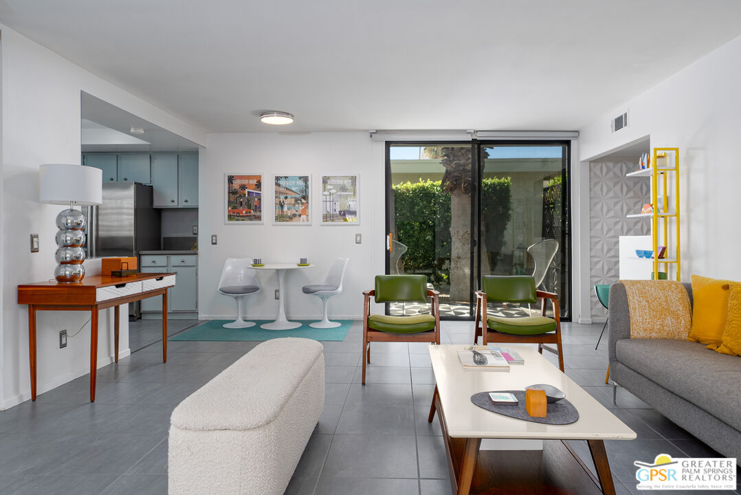 130 W Racquet Club Rd Unit: 314