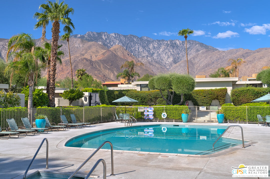 130 W Racquet Club Rd Unit: 314