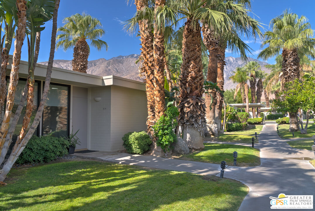 130 W Racquet Club Rd Unit: 314