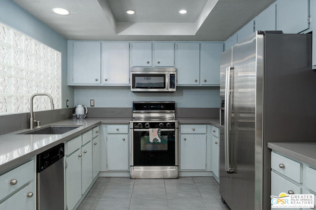 130 W Racquet Club Rd Unit: 314