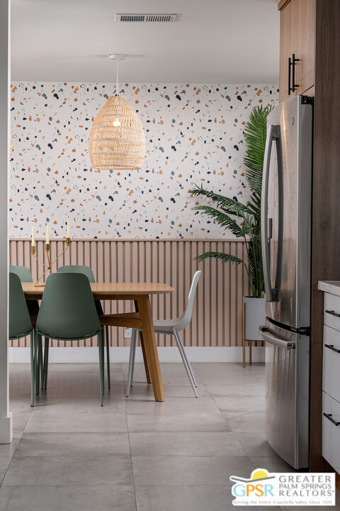 2893 E Valencia Road