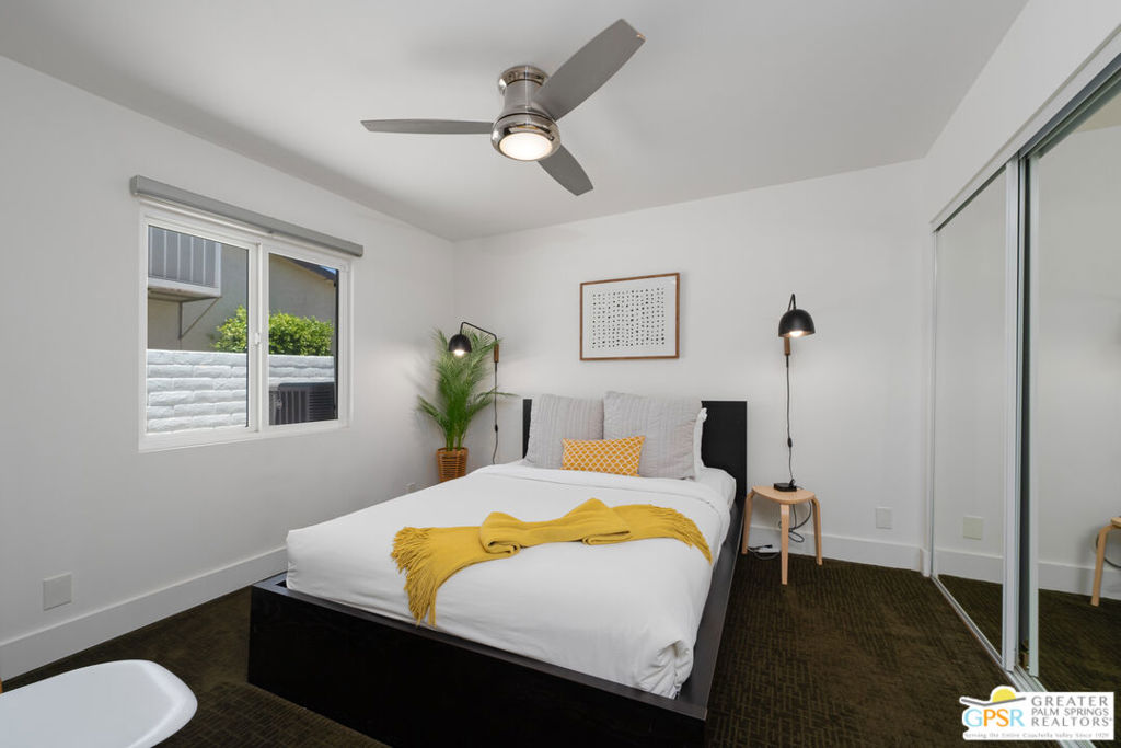 2893 E Valencia Road