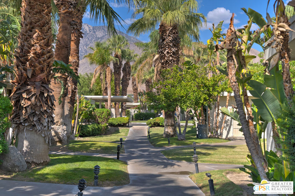 130 W Racquet Club Road 314