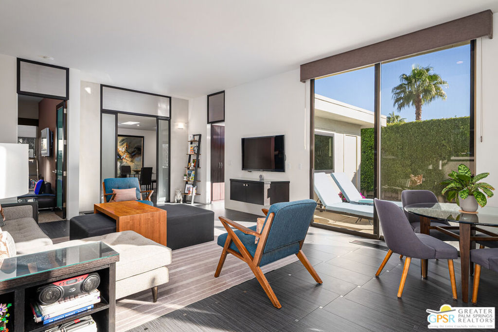 130 W Racquet Club Road 401