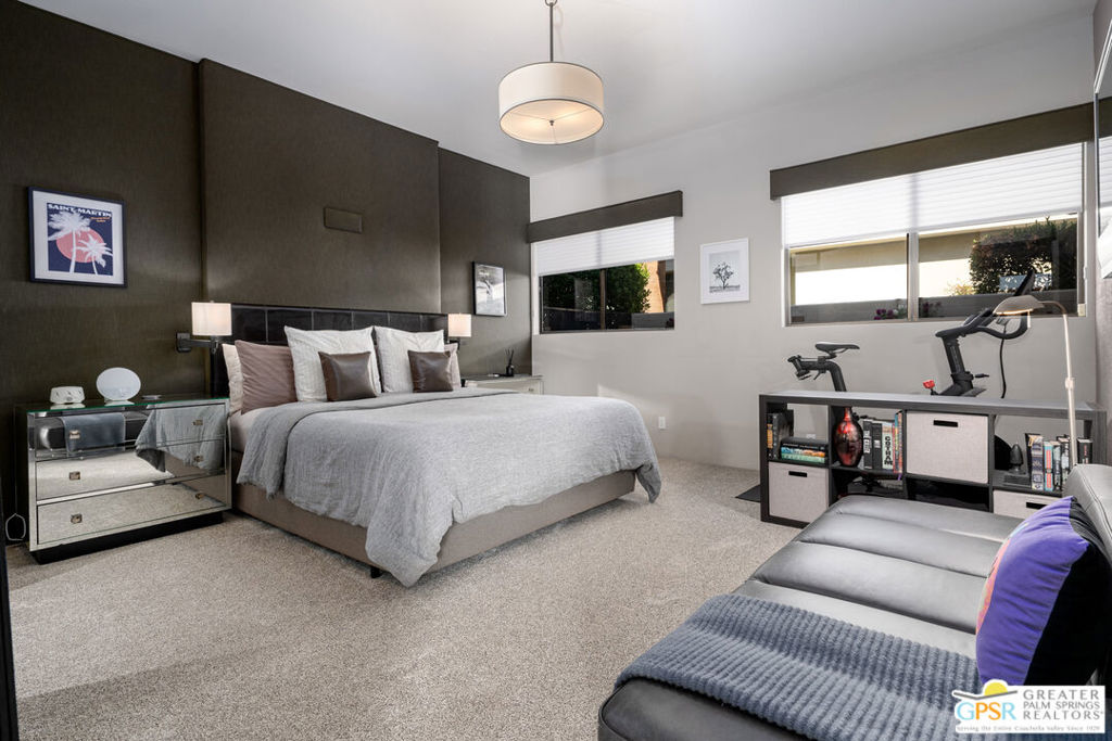 130 W Racquet Club Road 401