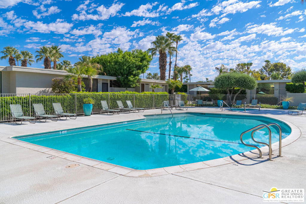 130 W Racquet Club Road 401