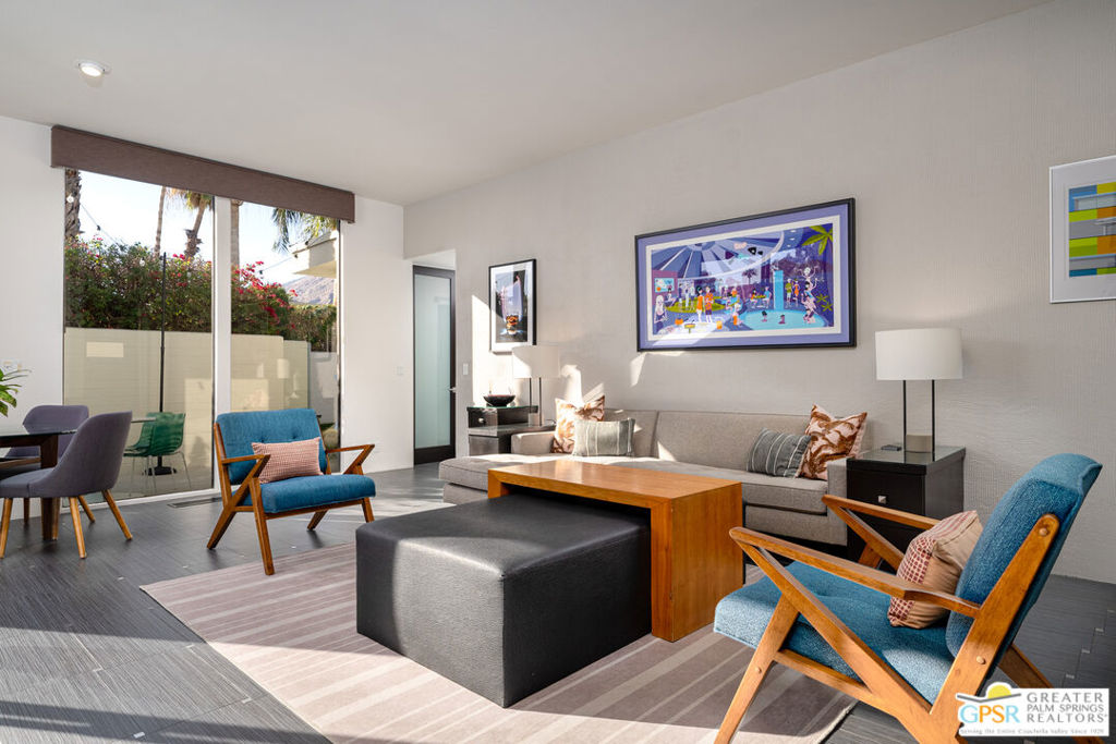 130 W Racquet Club Road 401